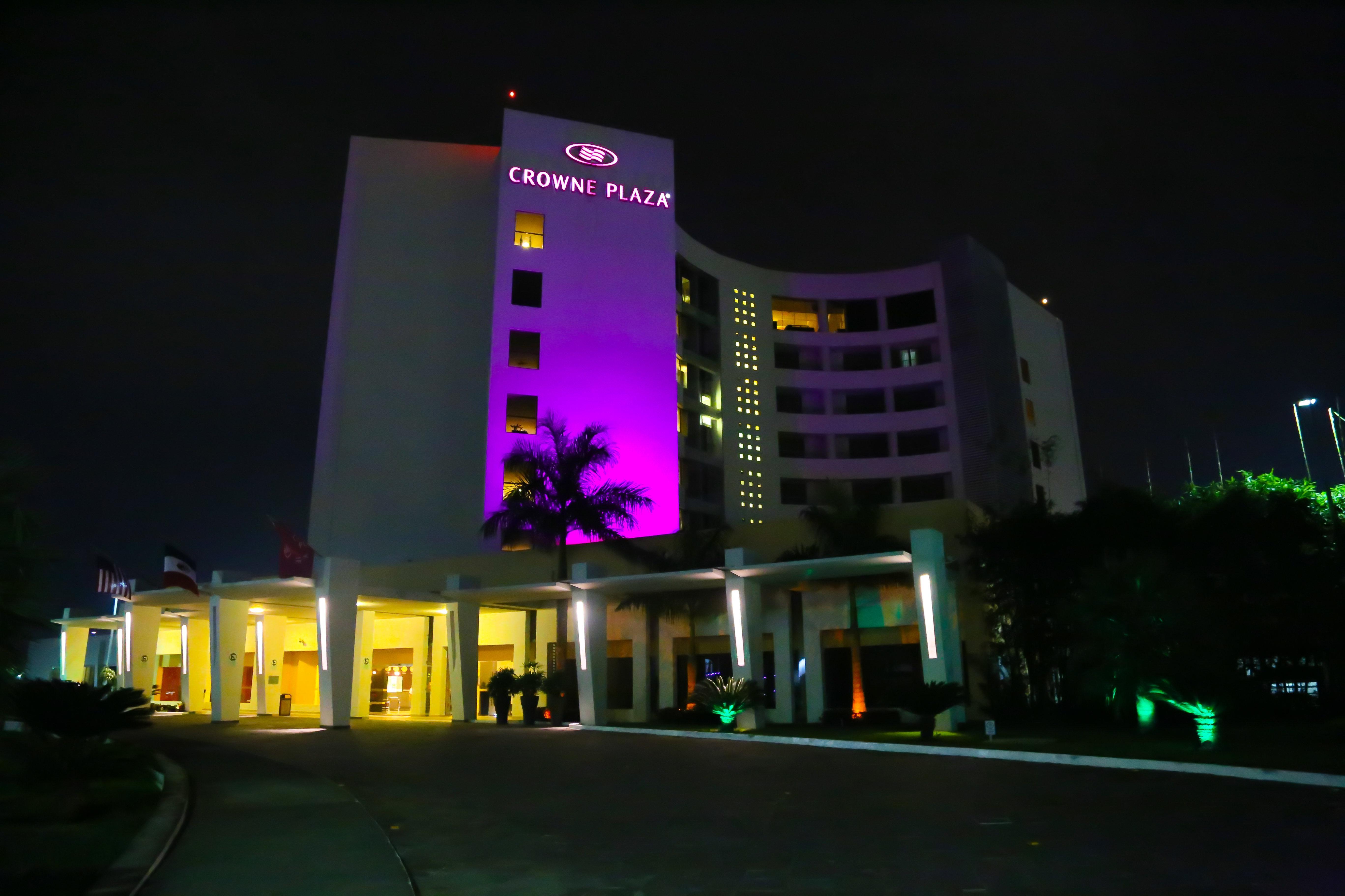 ホテル クラウン プラザ トゥスパン Tuxpan  エクステリア 写真